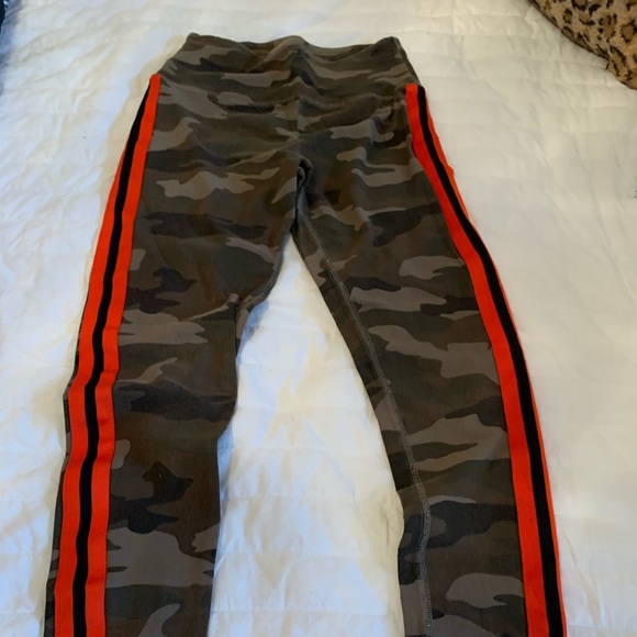 Garage camp leggings - Picture 1 of 1